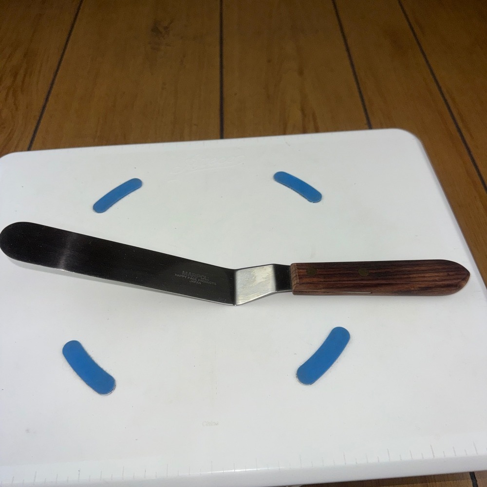 Marpol Happy Face Product Offset Icing Spatula Stainless Steel Wood Handle Japan